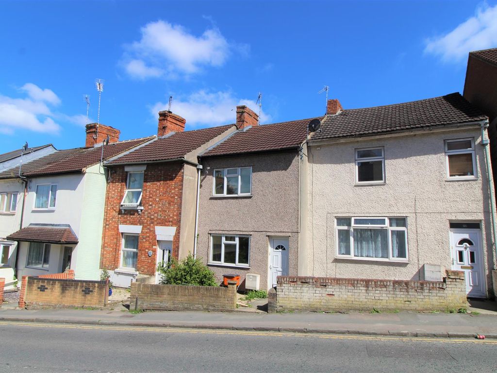 2 bed terraced house to rent in Eastcott Hill, Swindon SN1 Zoopla