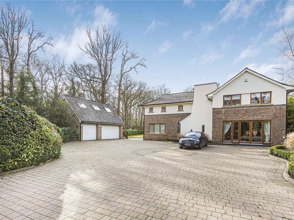 5 bed detached house for sale in Park Street Lane, Park Street, St