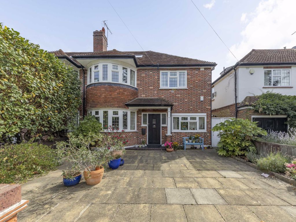 5 bed semidetached house for sale in Arlington Road, Ham, Richmond