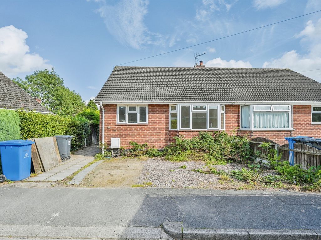 2 bed semidetached bungalow for sale in Park Hill Drive, Normanton