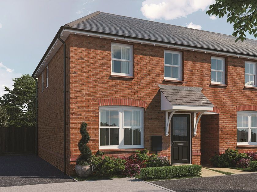 3 bed end terrace house for sale in Griffiths Drive, Doseley, Telford