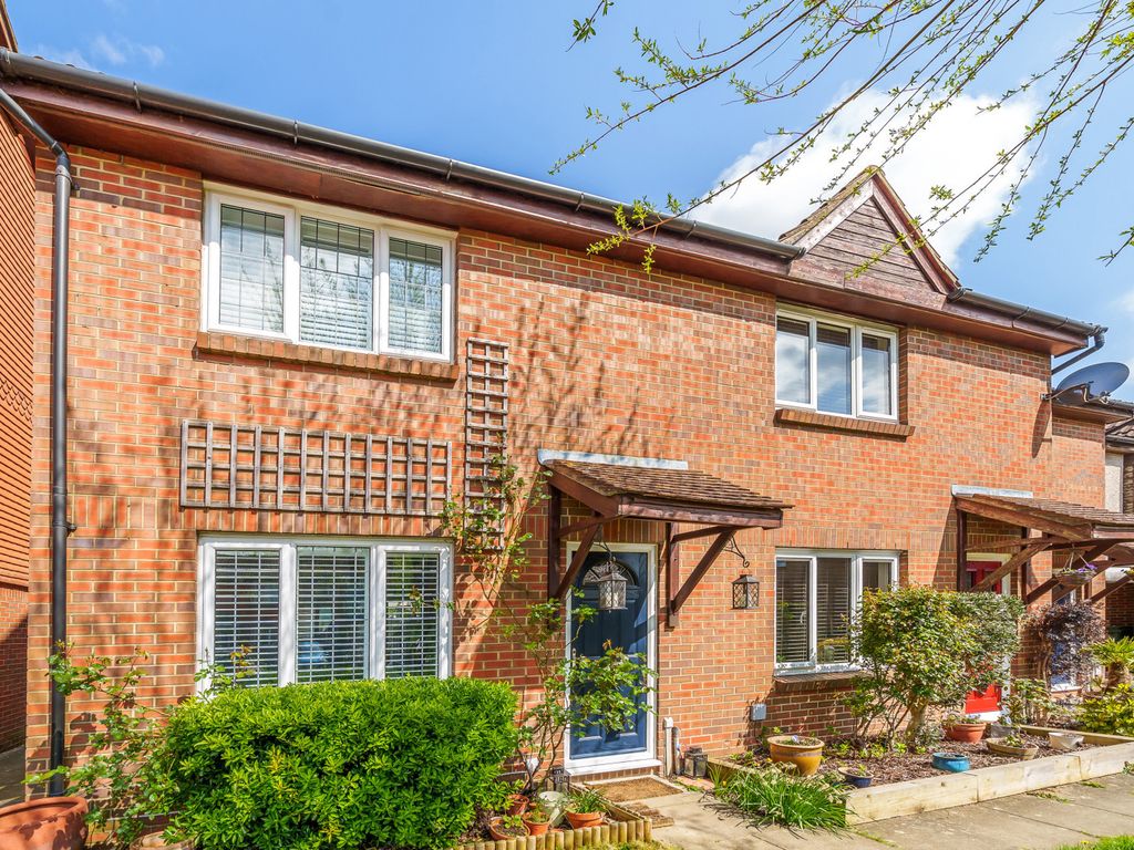 3 bed end terrace house for sale in Shaw Drive, WaltonOnThames KT12