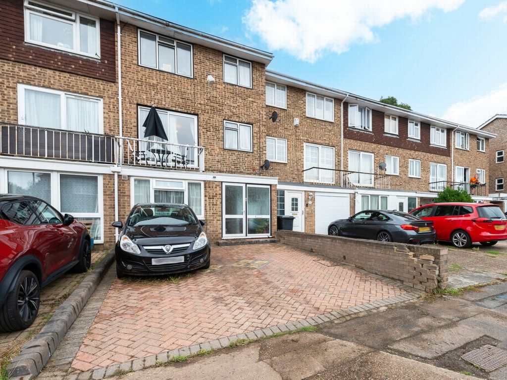 5 bed town house for sale in Belgravia Gardens, Bromley BR1, £575,000