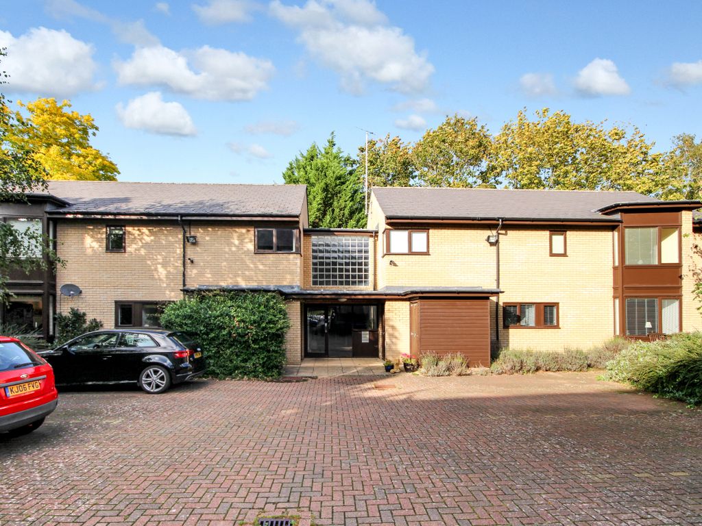 3 bed flat for sale in Mill Road, Cambridge CB1, £400,000 Zoopla