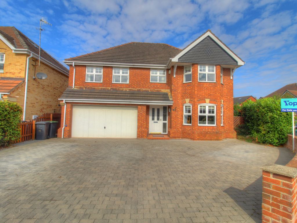 4 bed detached house for sale in Parker Gardens, Stapleford, Nottingham