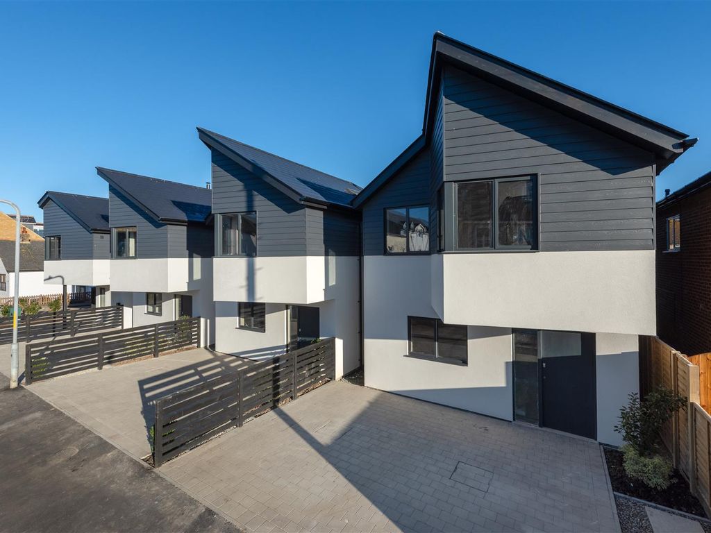 New home, 3 bed detached house for sale in Hillview Road, Whitstable