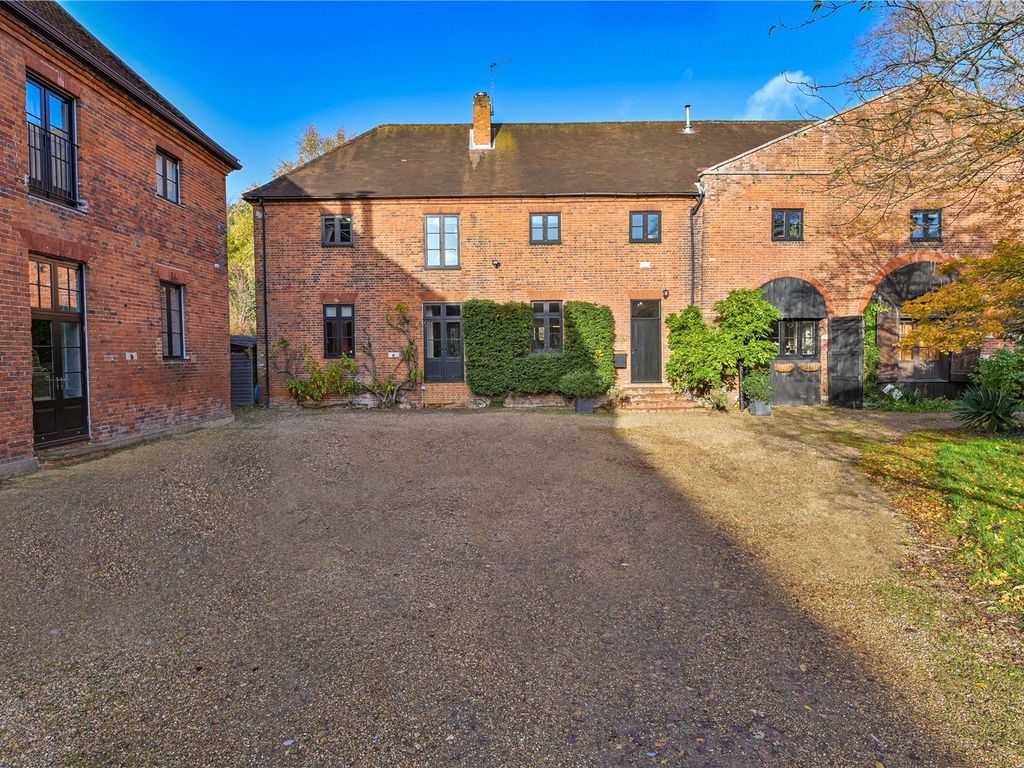 5 bed semidetached house for sale in Langley Park, Uxbridge Road SL3