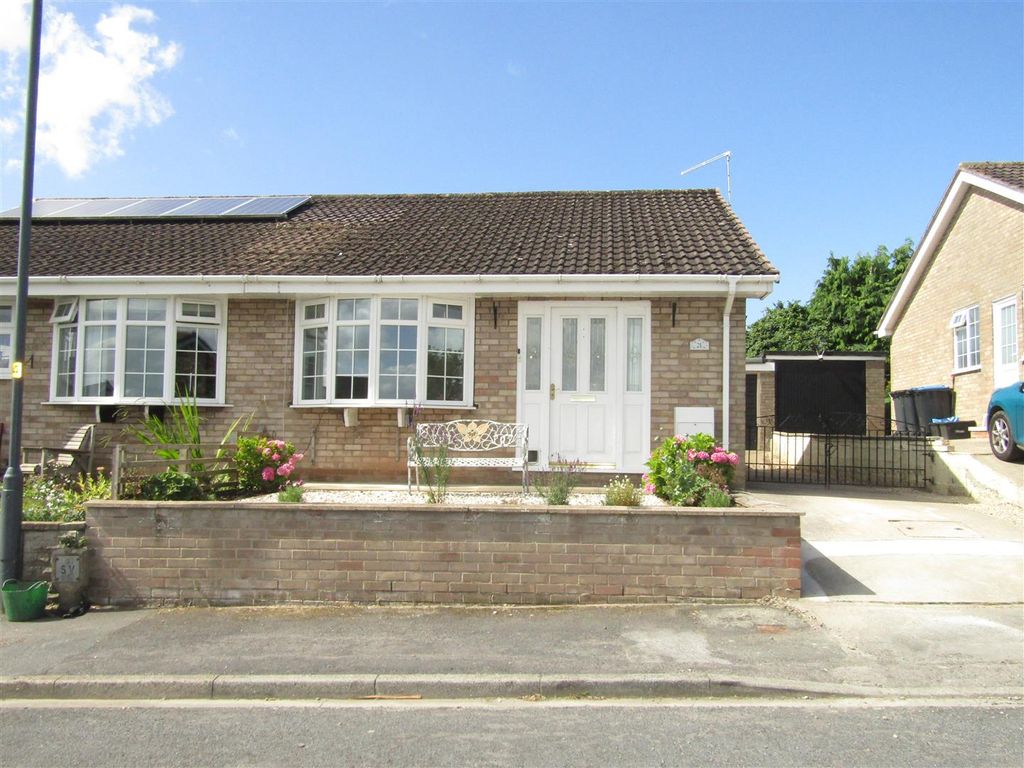 2 bed bungalow to rent in Hill View, Boroughbridge, Kirby Hill YO51, £