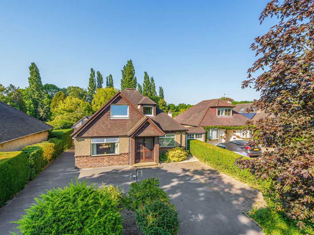 3 bed detached house for sale in Frog Grove Lane, Wood Street Village