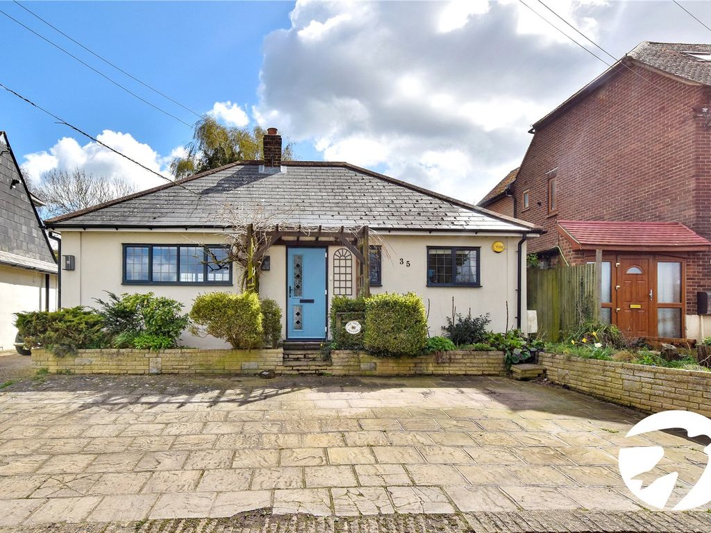 3 bed bungalow for sale in Daltons Road, Crockenhill, Kent BR8 Zoopla