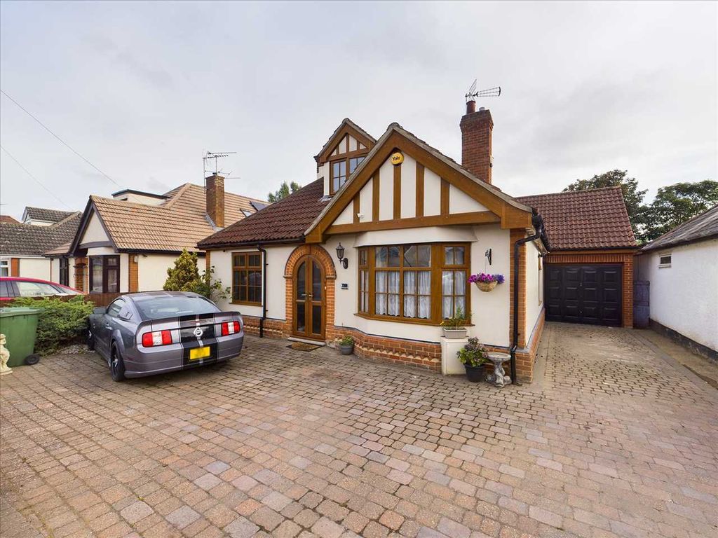 5 bed detached house for sale in Foxhall Road, Ipswich IP4 Zoopla
