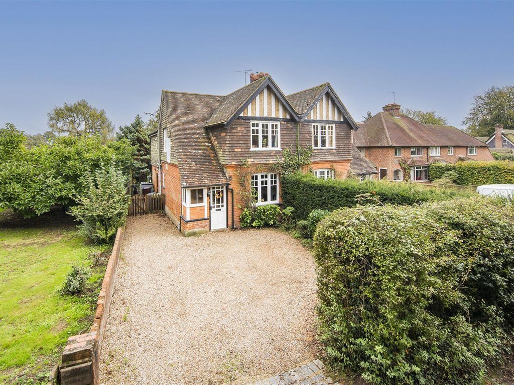 3 bed semidetached house for sale in Ismays Road, Ightham, Sevenoaks