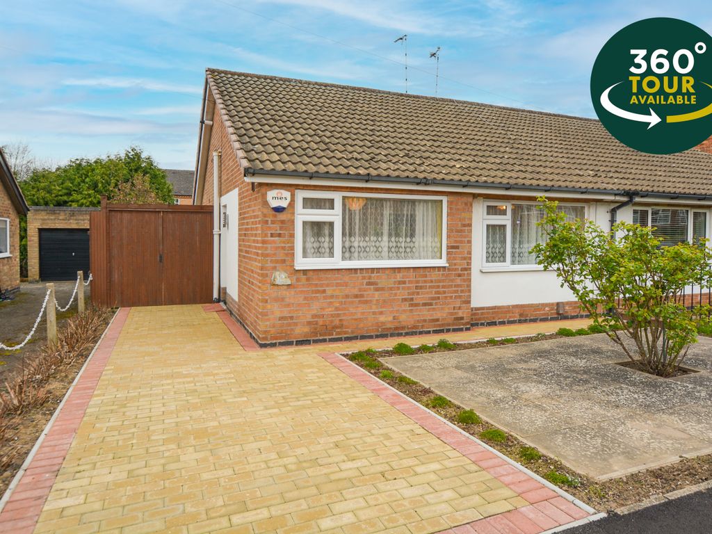2 bed semidetached bungalow for sale in Godwin Avenue, Wigston