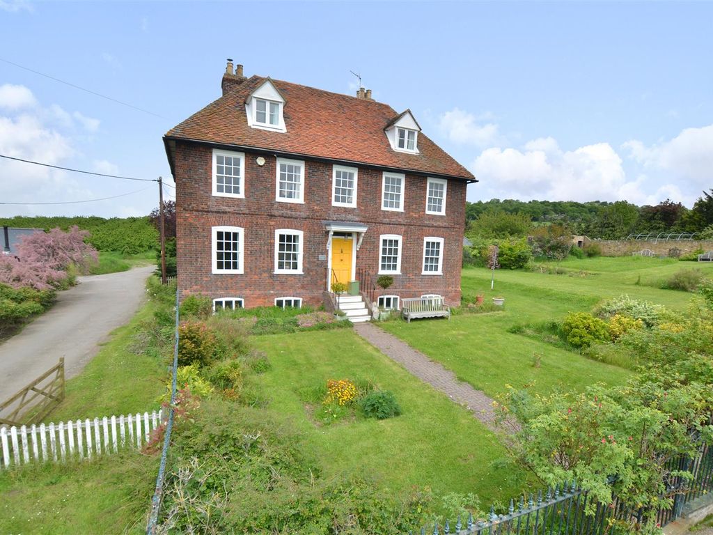 5 bed detached house for sale in Cooling Road, High Halstow, Rochester