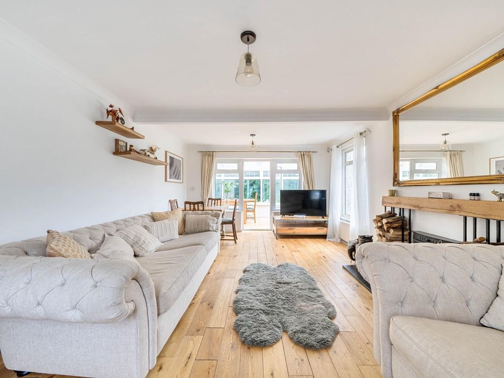 4 bed detached house to rent in Farleigh Bridge, East Farleigh