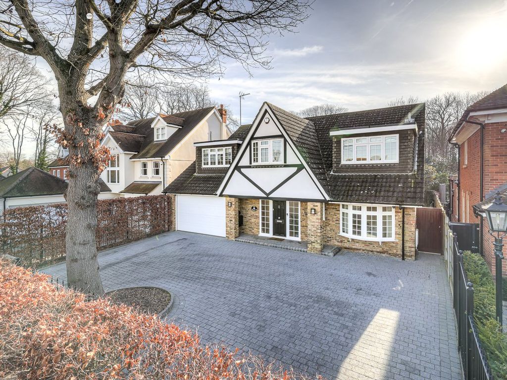 5 bed detached house for sale in Norsey Road, Billericay, Essex CM11
