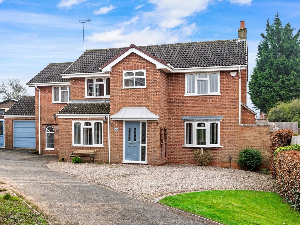 4 bed detached house for sale in Chandlers Close, Crabbs Cross, Redditch B97, £475,000 Zoopla