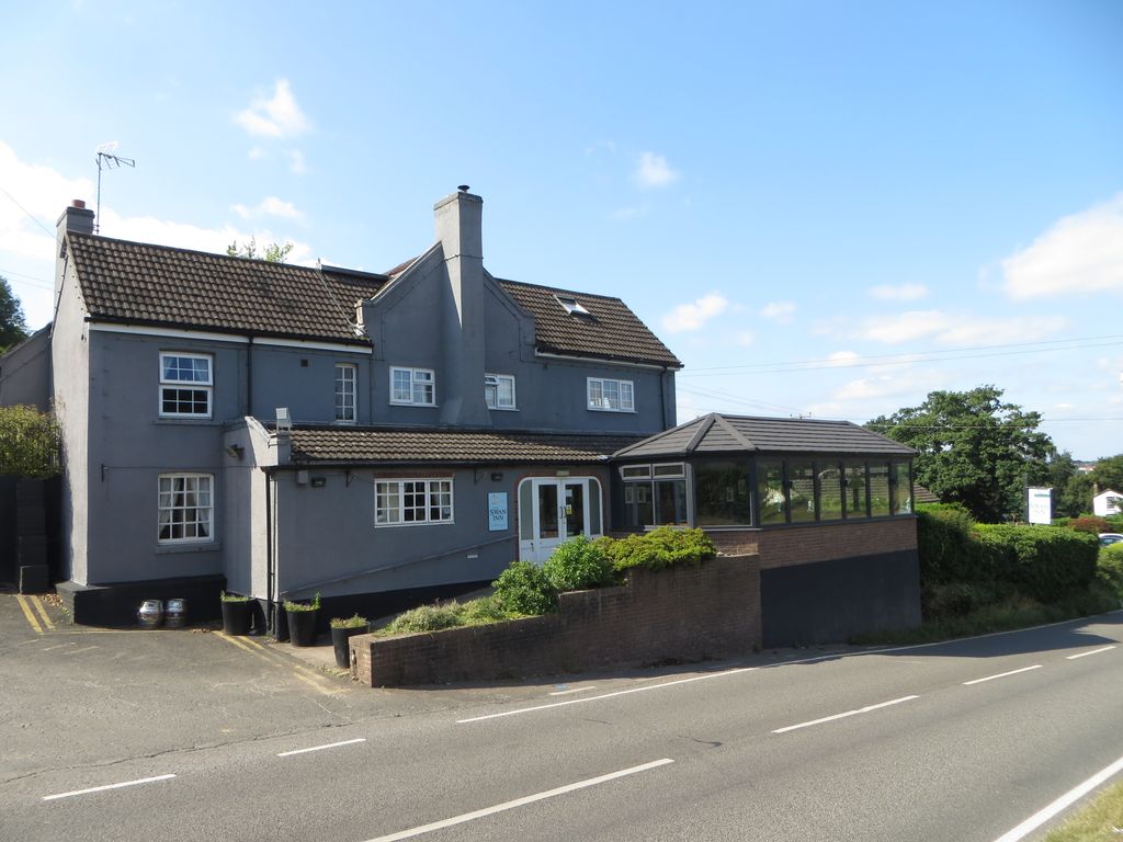 Leisure/hospitality for sale in The Swan Inn, Knowle Sands, Bridgnorth
