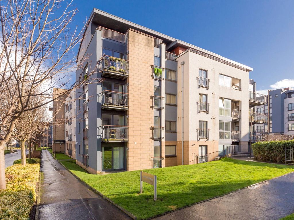 2 bed flat for sale in 8/6, East Pilton Farm Avenue, Fettes, Edinburgh