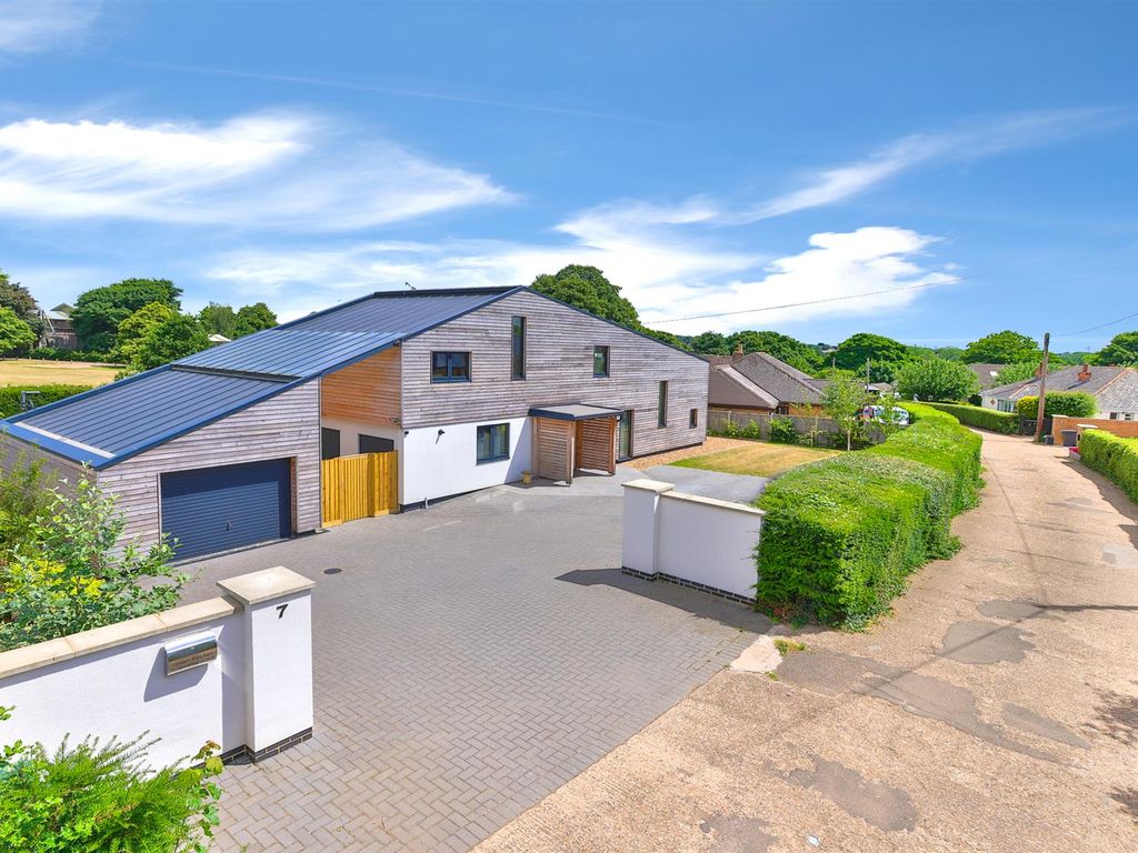 Spinney Lane, Kettering NN15  