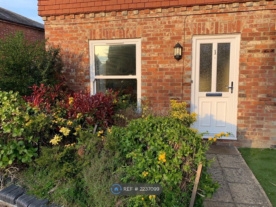 1 bed flat to rent in Pembury Road, Tonbridge TN9, £985 pcm Zoopla