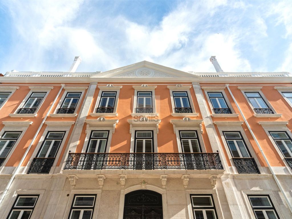 2 bed apartment for sale in Palacete Falcarreira, Príncipe Real, Lisbon
