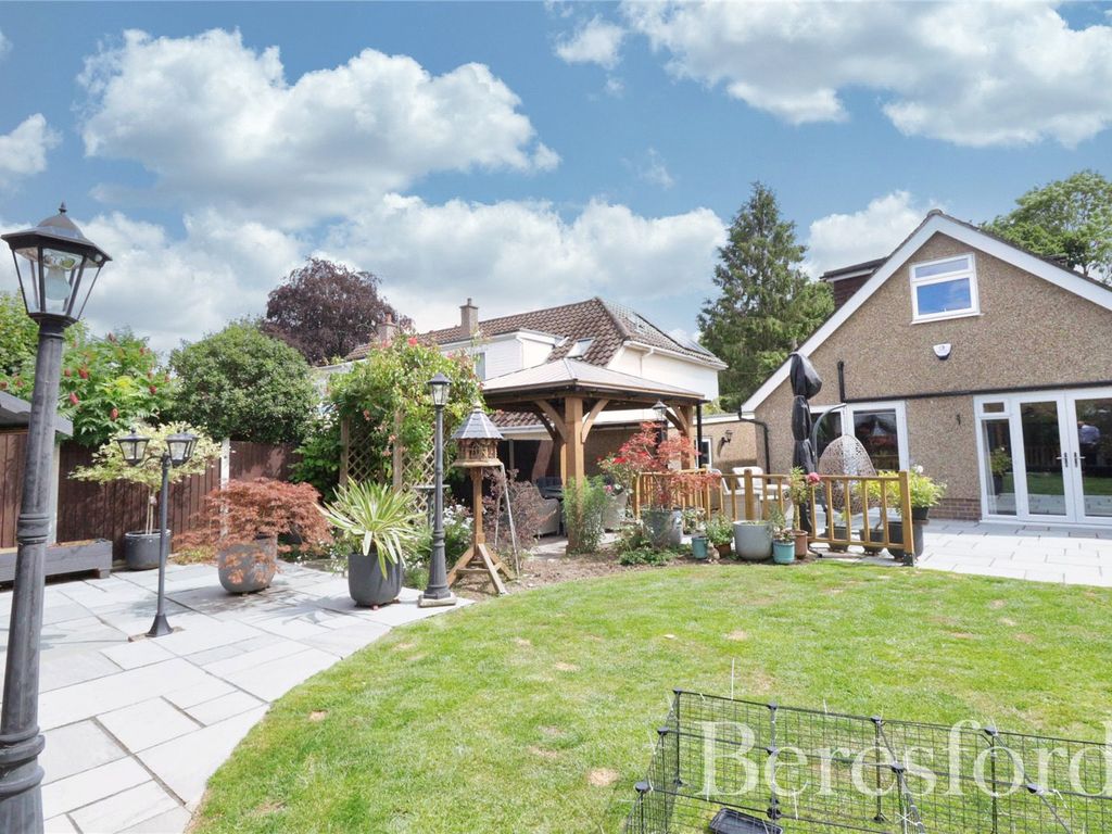 3 bed bungalow for sale in Church Lane, Doddinghurst CM15 Zoopla