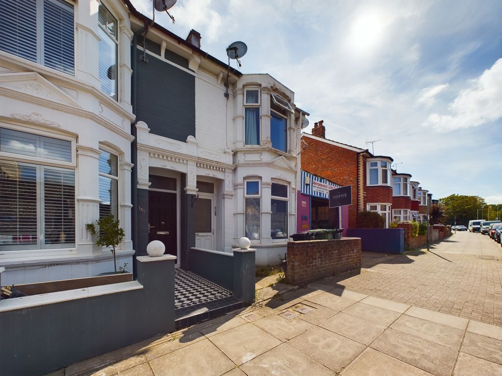 1 bed flat for sale in Milton Road, Portsmouth PO3, £130,000 Zoopla