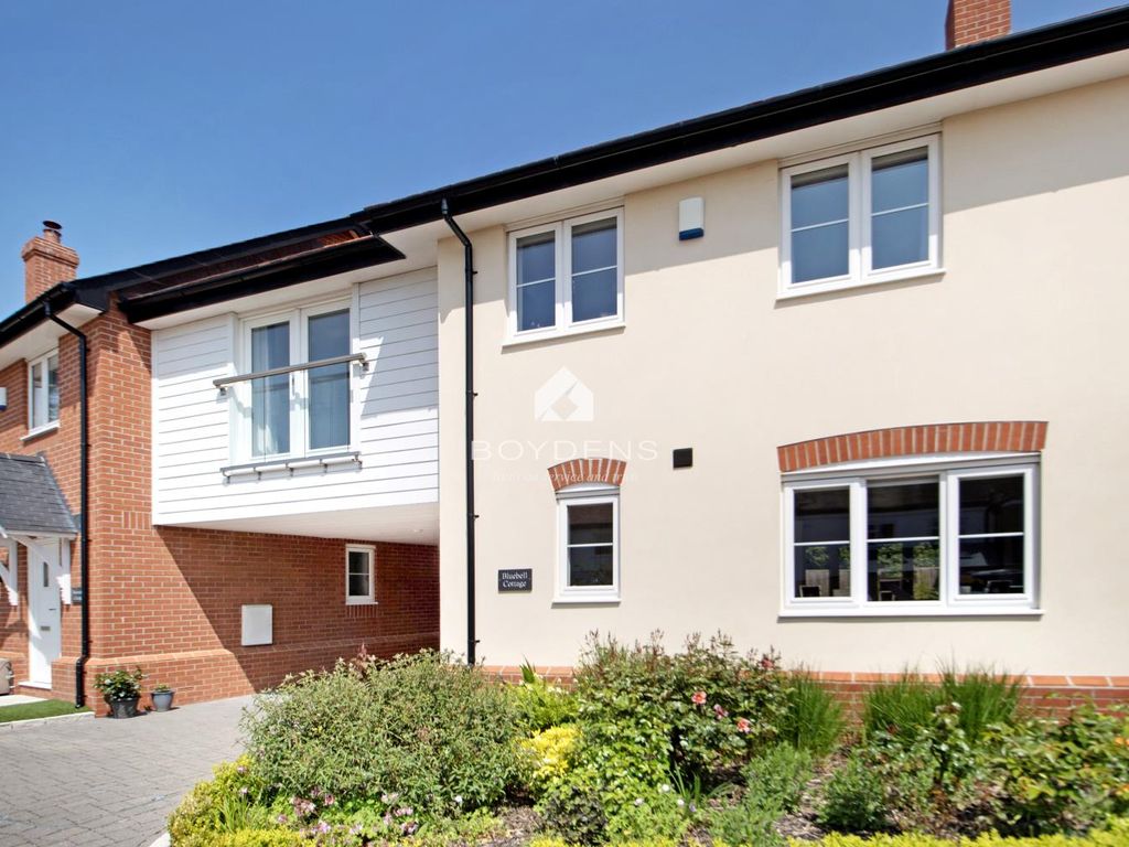 3 bed property for sale in High Street, ThorpeLeSoken, ClactonOnSea