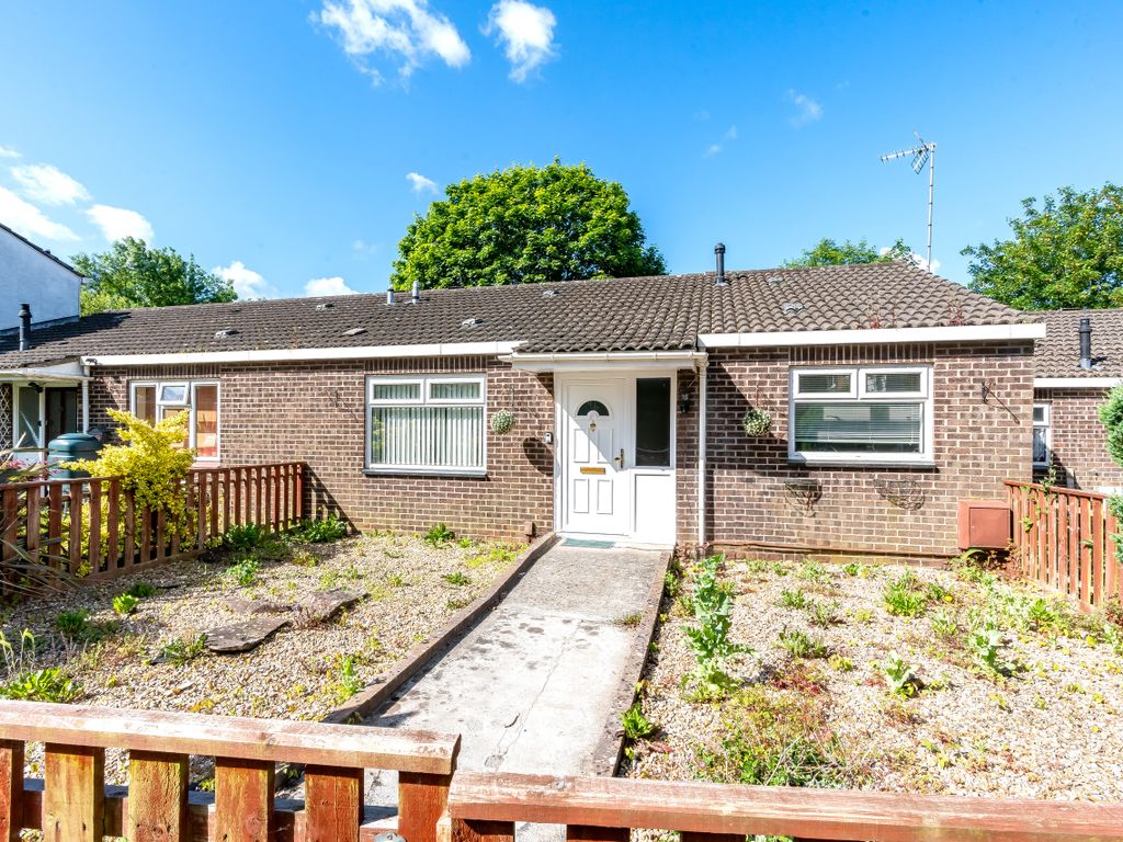 2 bed bungalow for sale in Brambling Walk, Frenchay, Bristol BS16, £