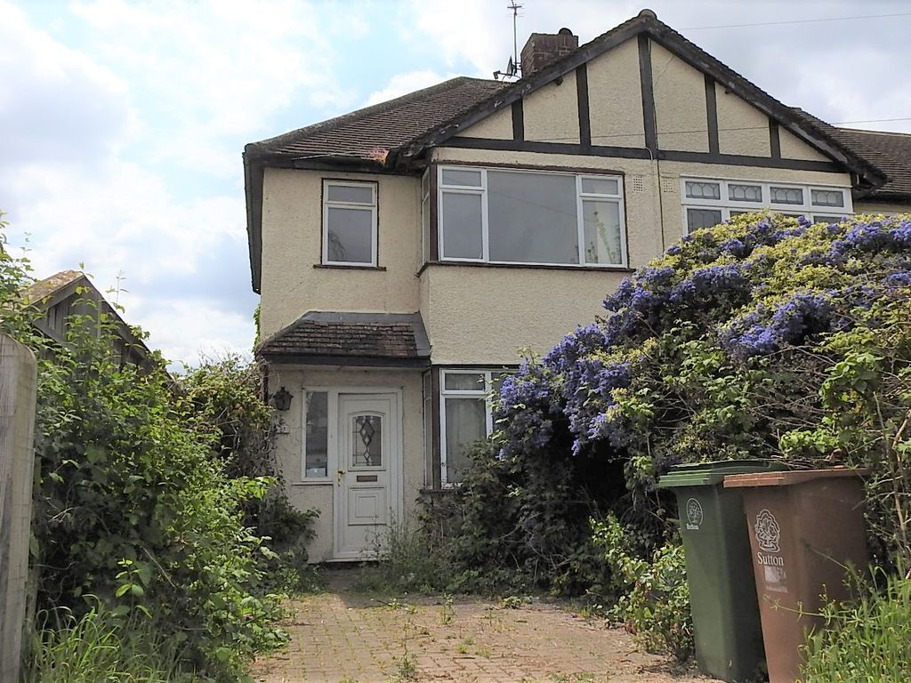 3 bed end terrace house for sale in Road, Worcester Park KT4