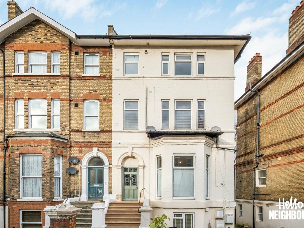 1 bed flat to rent in Alexandra Drive, London SE19, £1,600 pcm Zoopla