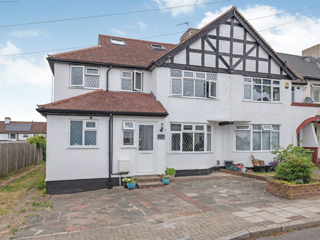 5 bed semidetached house for sale in Ruskin Walk, Bromley BR2 Zoopla