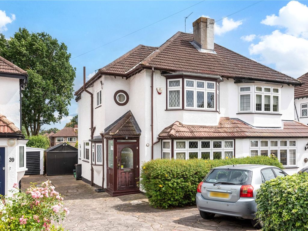 3 bed semidetached house for sale in Crescent Drive, Petts Wood