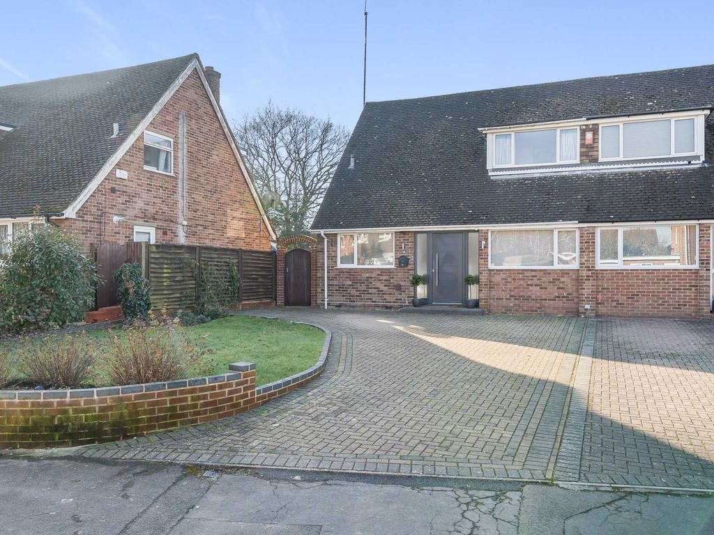 4 bed semidetached house for sale in Sherwood Road, Winnersh RG41 Zoopla