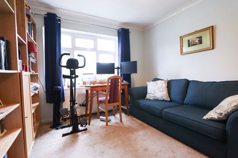 2 bed flat for sale in Ruislip Road, Greenford UB6, £275,000 Zoopla