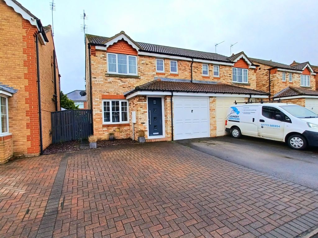 3 bed terraced house for sale in St. Cuthberts Way, Auckland