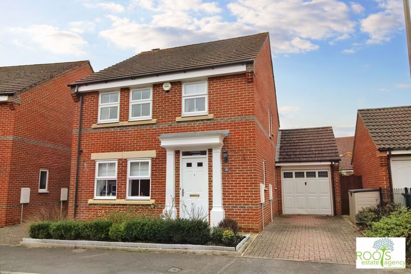 4 bed detached house for sale in Sandleford Lane, Greenham, Thatcham
