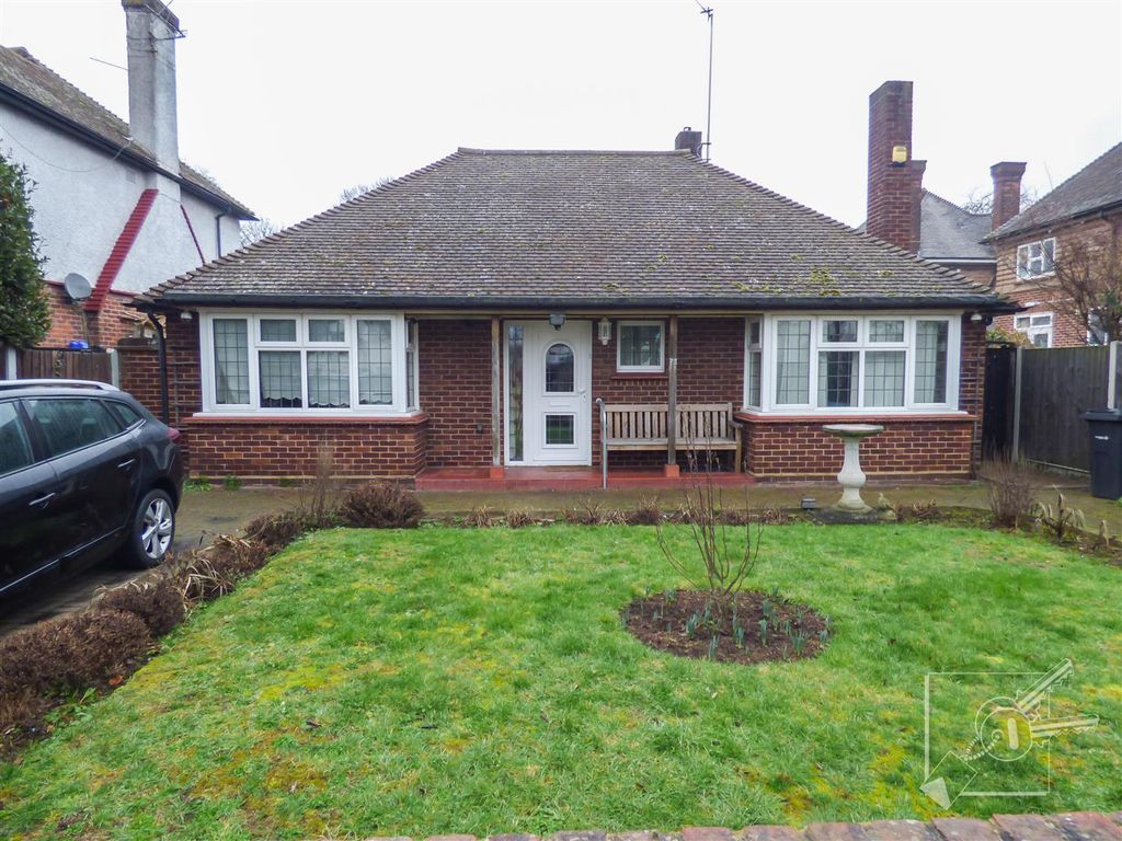 2 bed bungalow for sale in Lennox Road, Gravesend DA11 Zoopla