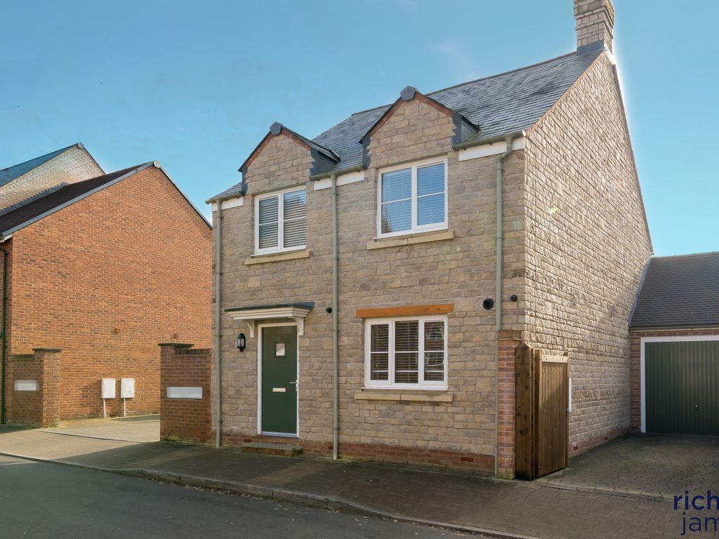 4 bed detached house for sale in Staldon Road, East Wichel, Swindon