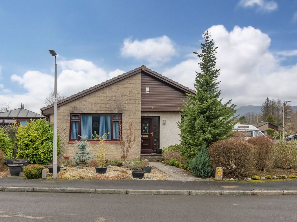 3 bed bungalow for sale in Lochay Drive, Comrie, Crieff PH6, £252,000