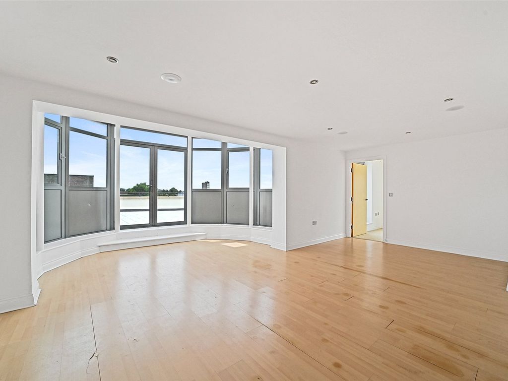 Victoria Court New Street Chelmsford CM1  