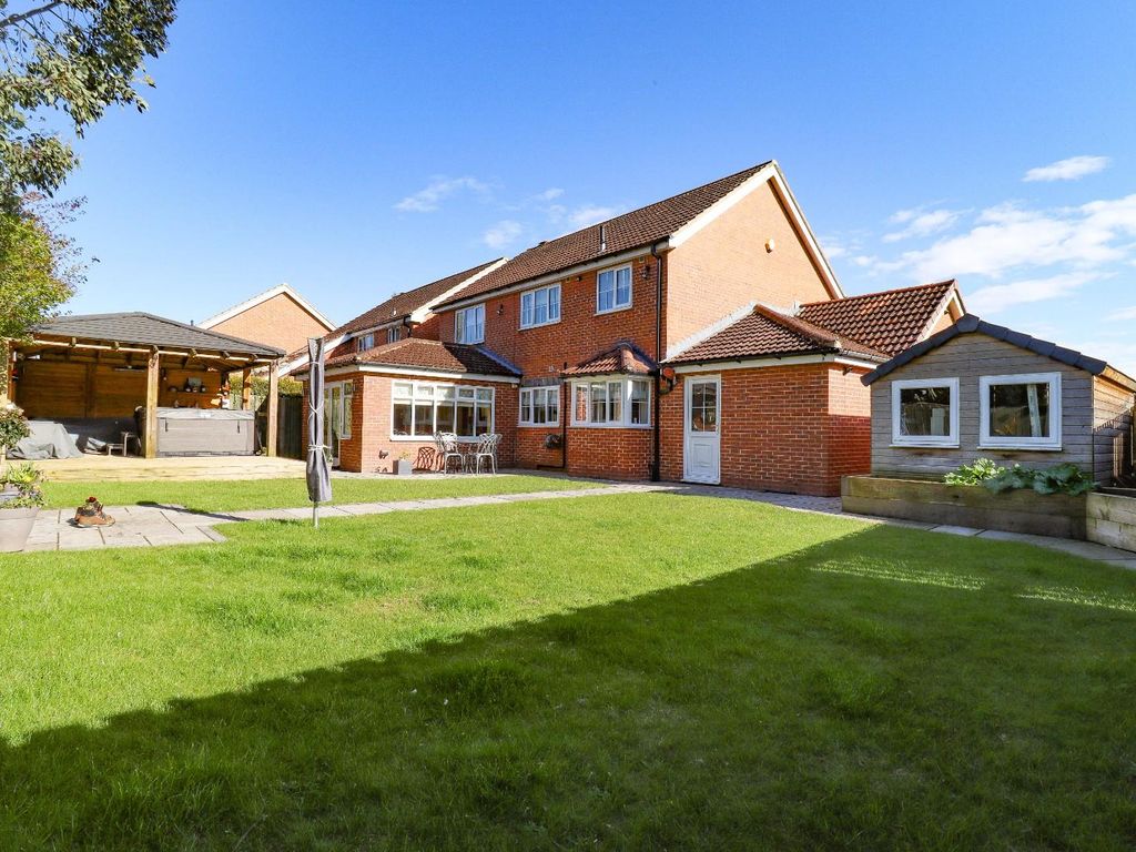 4 bed detached house for sale in Brambling Close, The Glebe, Norton