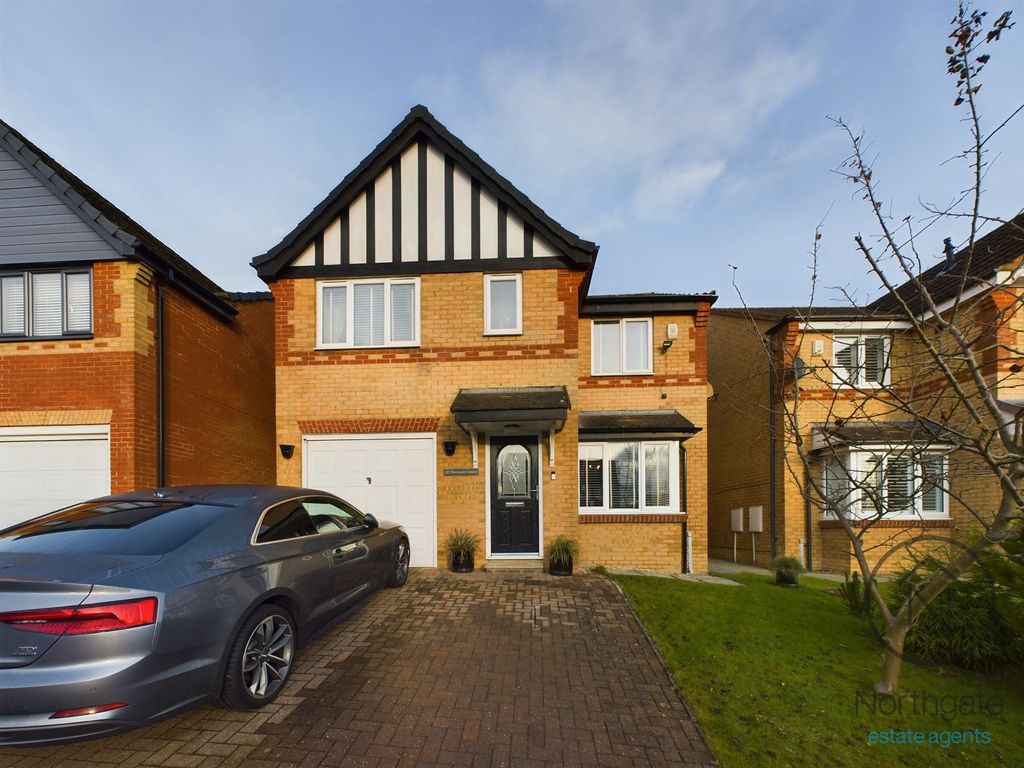 4 bed detached house for sale in Patenson Court, Newton Aycliffe DL5, £