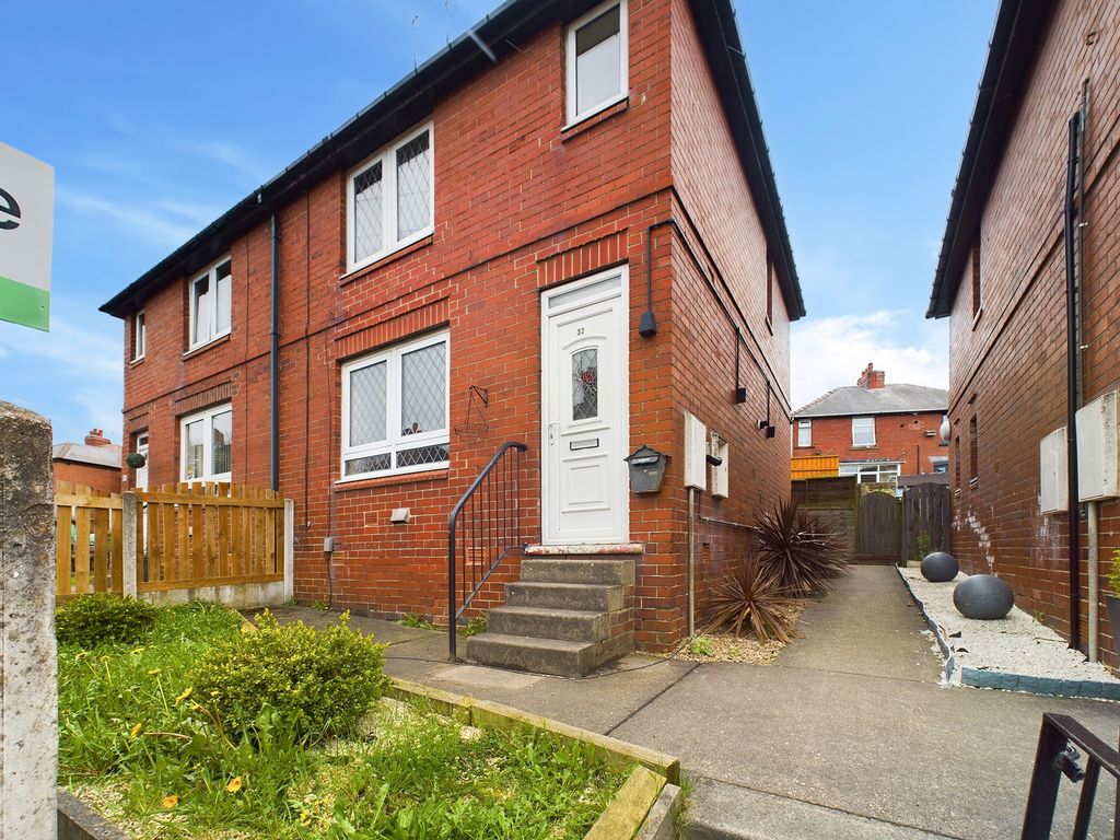 2 bed semidetached house for sale in Cliffedale Crescent, Worsbrough