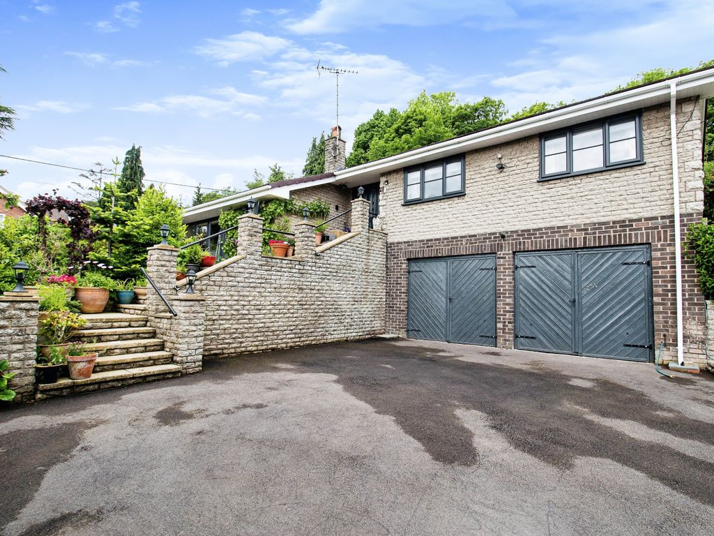 4 bed detached house for sale in Ironbridge Road, Broseley TF12, £