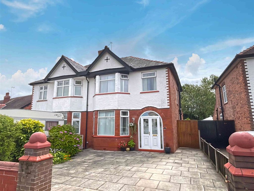 3 bed semidetached house for sale in Cleveleys Road, Southport PR9, £