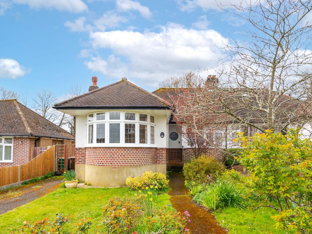 3 bed semidetached bungalow for sale in Broadhurst Gardens, Reigate RH2 Zoopla
