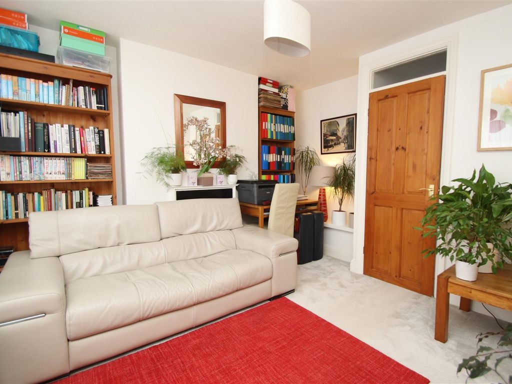 1 bed flat for sale in Ferme Park Road, Crouch End N8 Zoopla