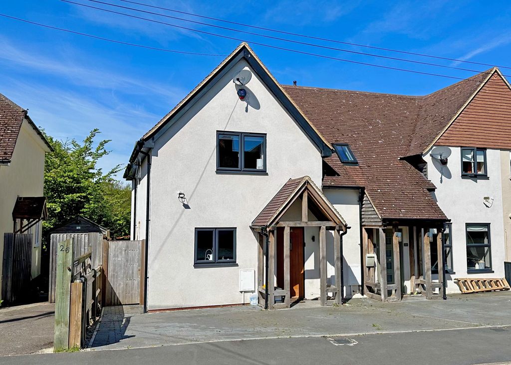 3 bed semidetached house for sale in Panters Road, Cholsey